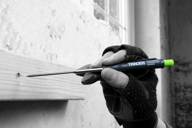 Djuphålspenna med stift i hölster