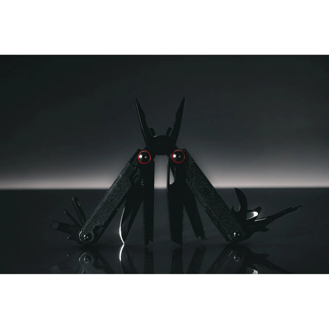 Praktisch. 17-i-1 multiverktyg