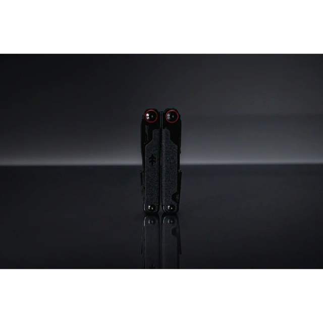 Praktisch. 17-i-1 multiverktyg