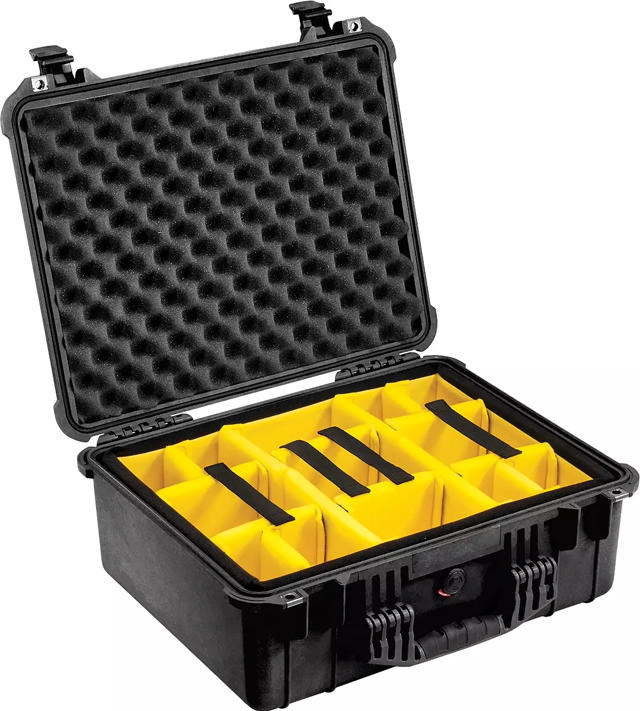 1550 Peli™ Case u/skum