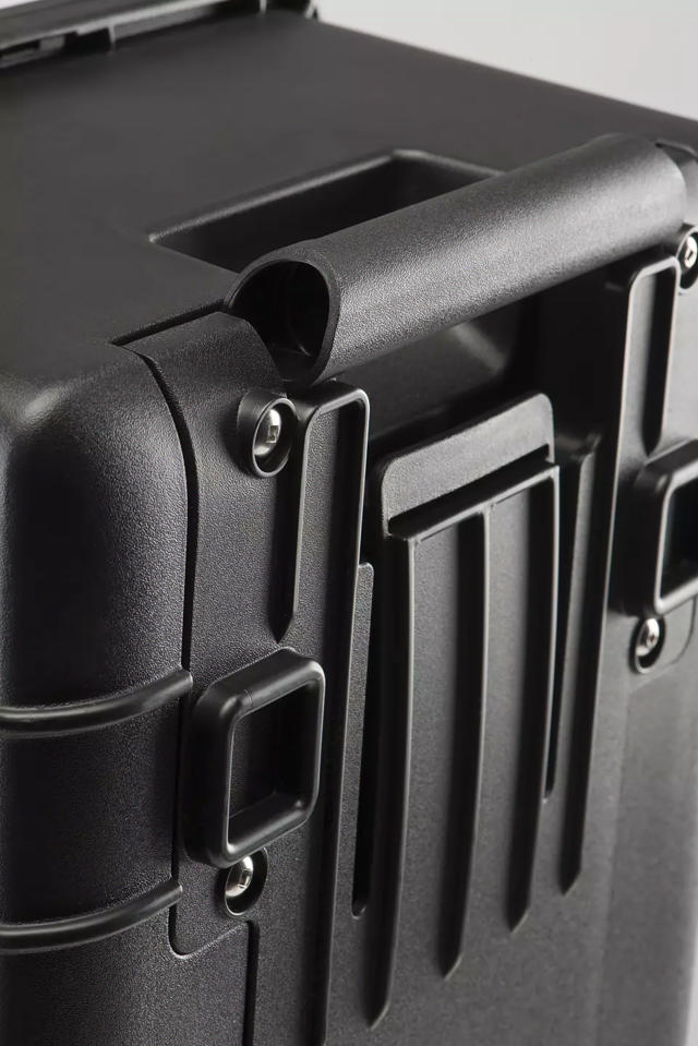 Peli™ 1535 Air Carry-On m/skum