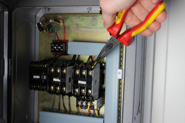 Spetstång VDE 160 mm